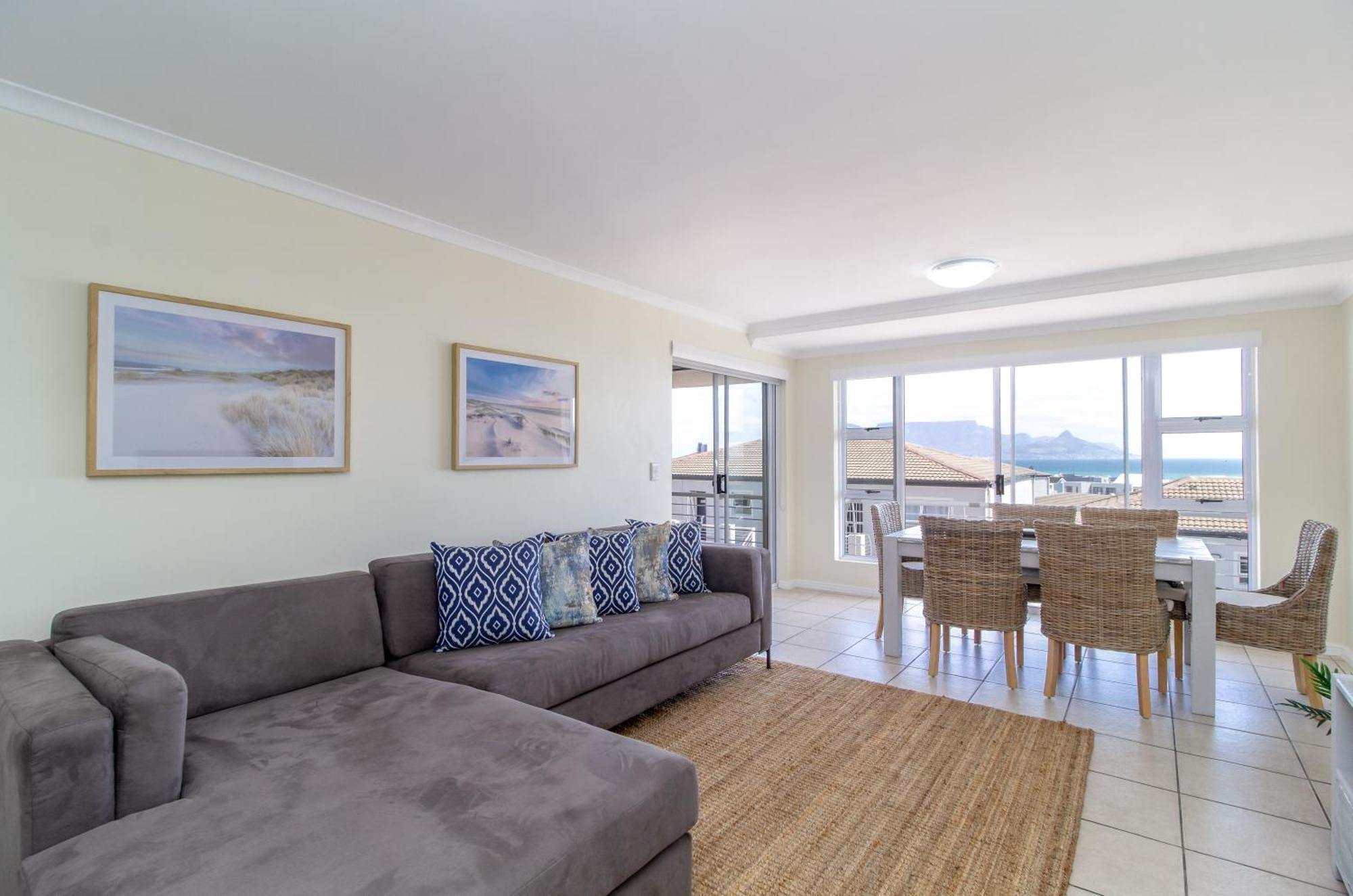 Sun And Surf Dolphin Ridge Apartment Cape Town